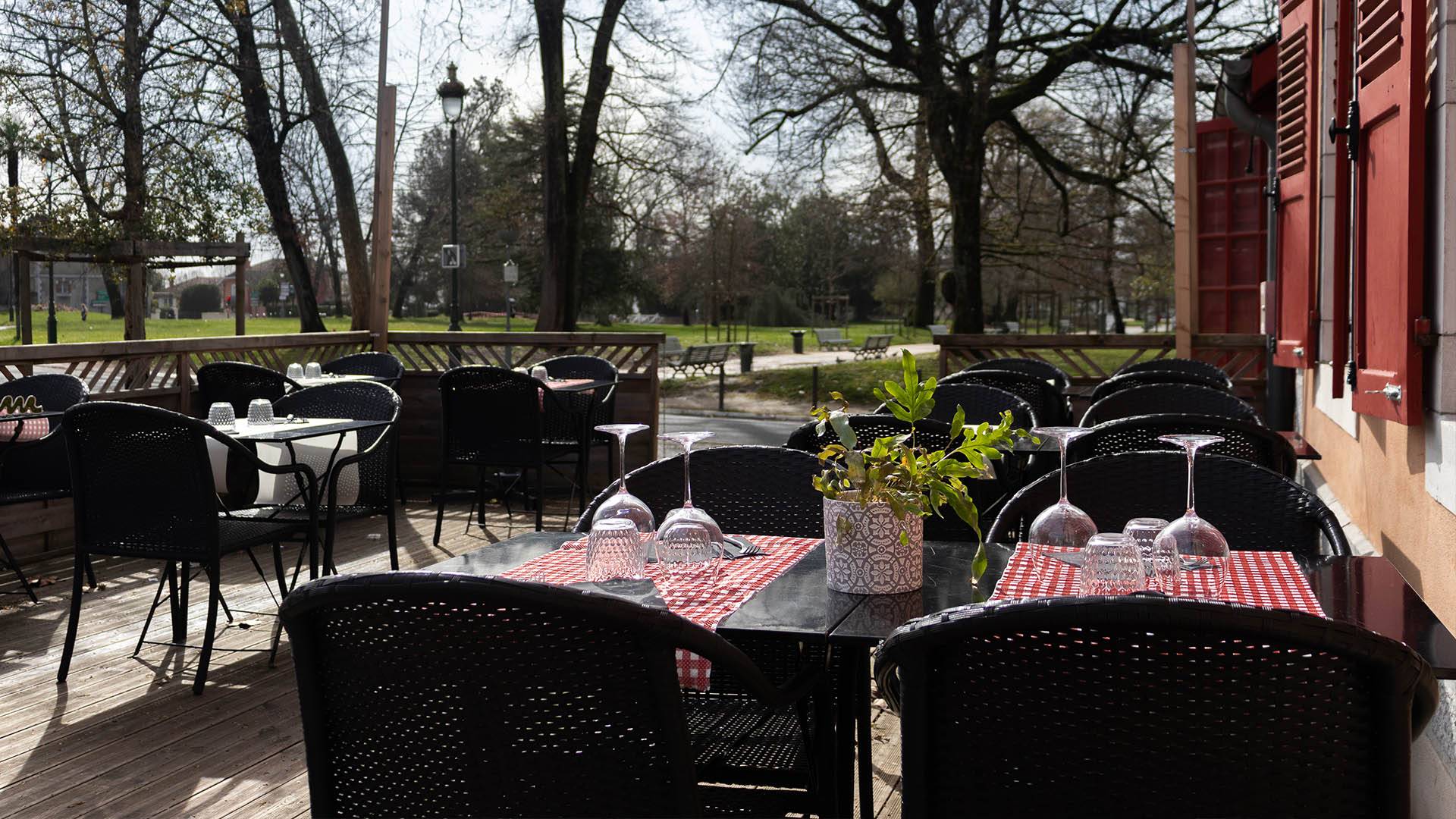 Un Dimanche A La Campagne Restaurant Pau